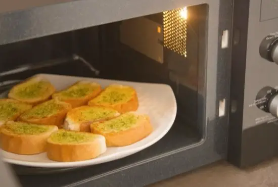 how to toast bread in microwave convection ovens
